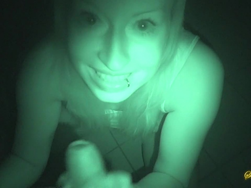 Schwager mitten in der Nacht heimlich vernascht!