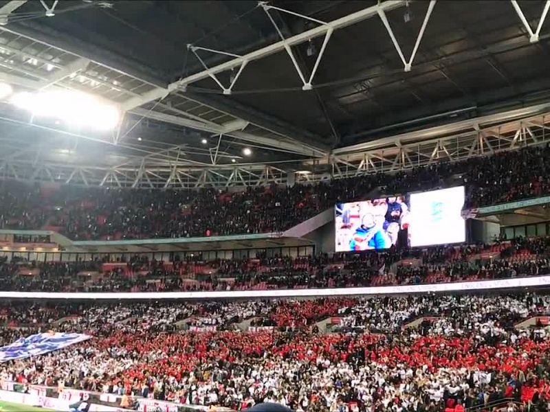 DER WEMBLEY-FICK  Lanas Videotagebuch
