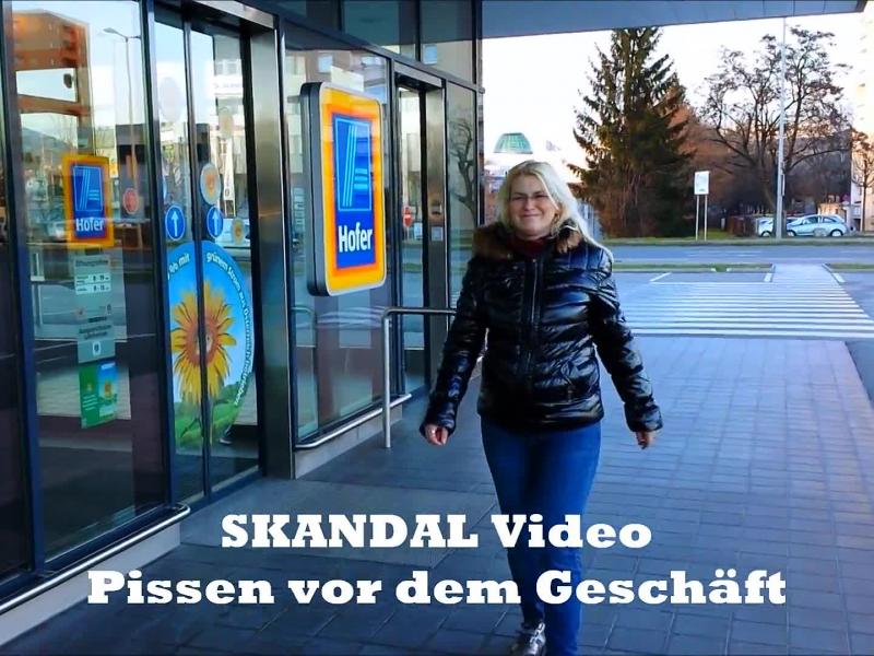 SKANDAL VIDEO Pissen vor dem Geschäft