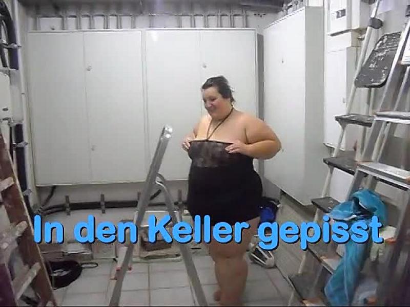 In den Keller gepisst