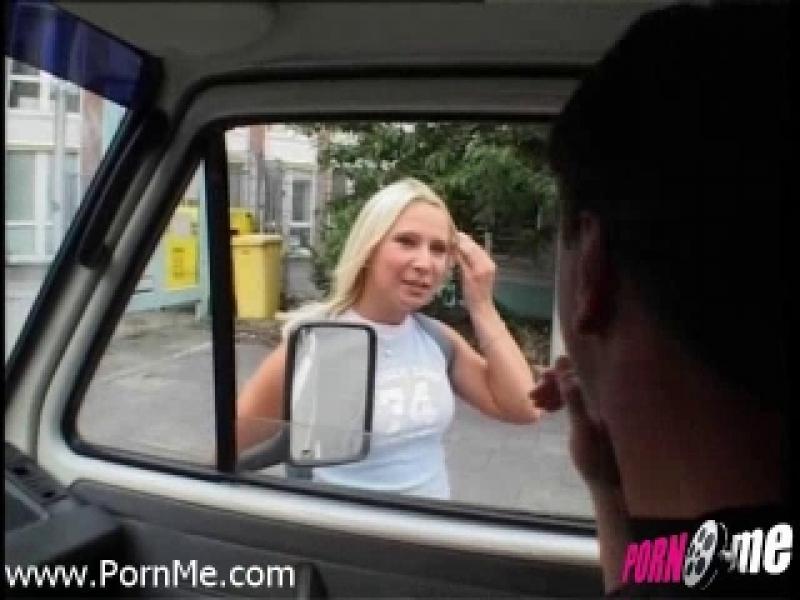 Bekannte Tramperin Short-Vers.