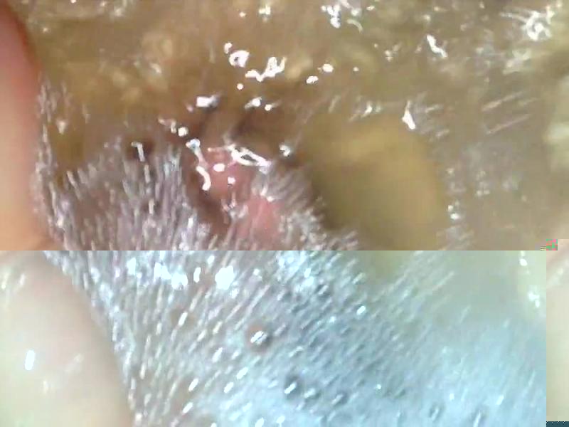 Boris hat es mir in der Badewanne besorgt