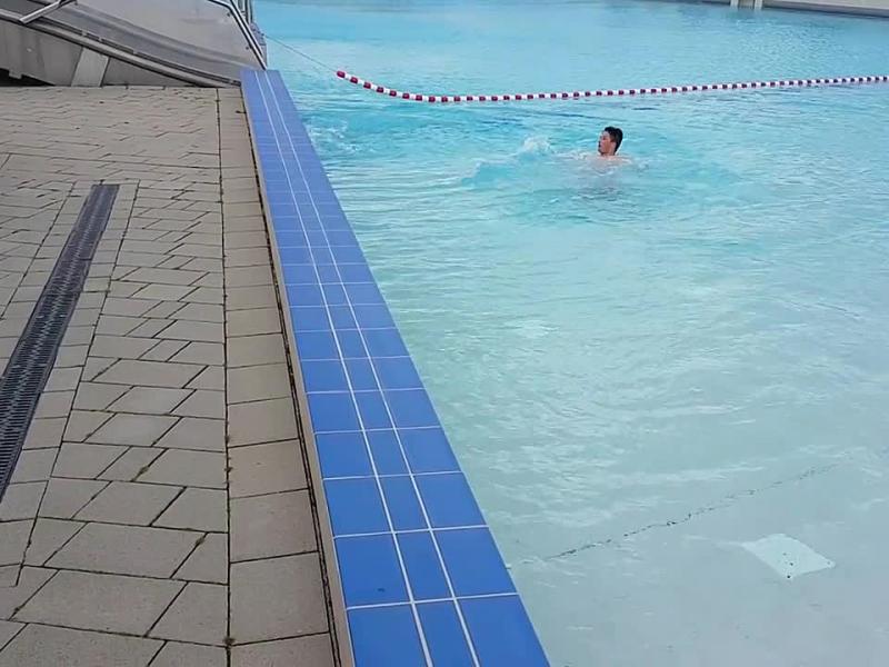 Blowjob im Freibad